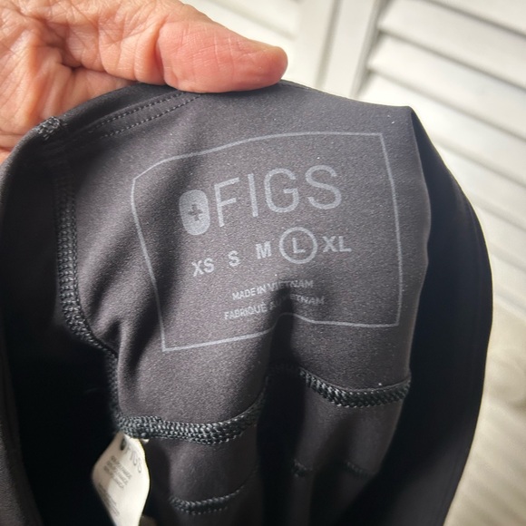 Figs Black 5 Pocket Pants Size Large - Picture 2 of 3